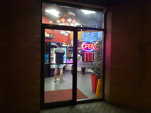 Photo of Yummy Donair and Kebab - 942B 16th St W, North Vancouver, BC V7P 1R3